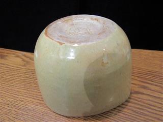 VINTAGE 1953 SIGNED E.DEUTSCH HUNGARIAN-AMERICAN ARTIS DISH W/SPOUT TAN/GRAY